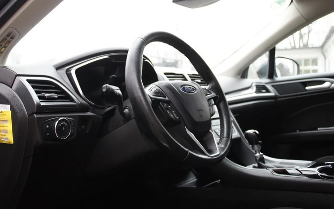 Ford Mondeo cena 39900 przebieg: 239000, rok produkcji 2016 z Kutno małe 301